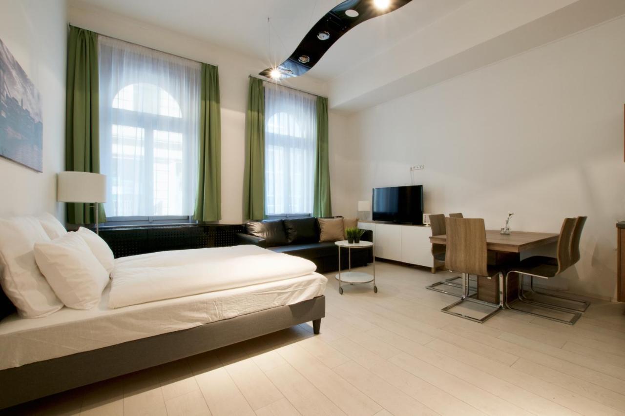 St. King 1 By Hi5 * Budapeszt